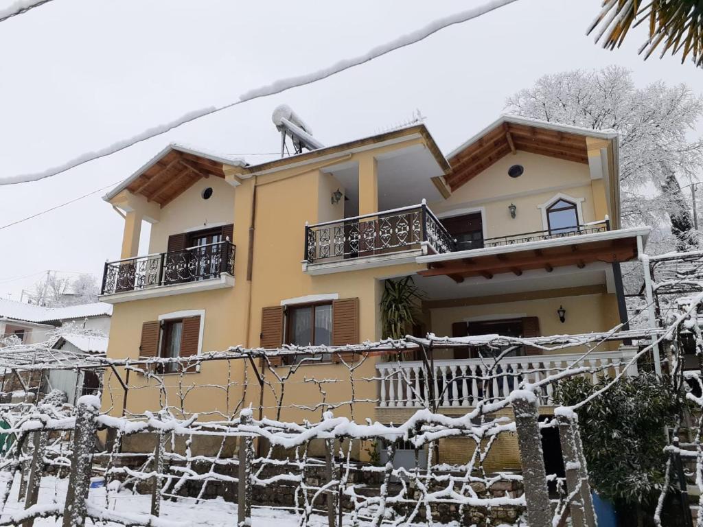 Tusuni Guest House