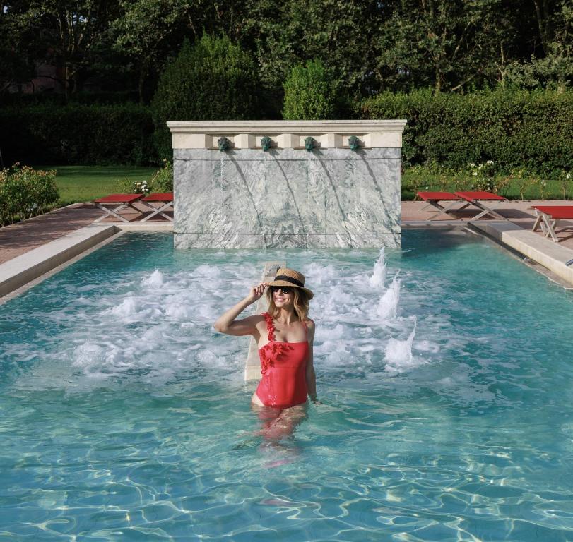 Bazén v ubytování QC Termeroma Spa and Resort nebo v jeho okolí