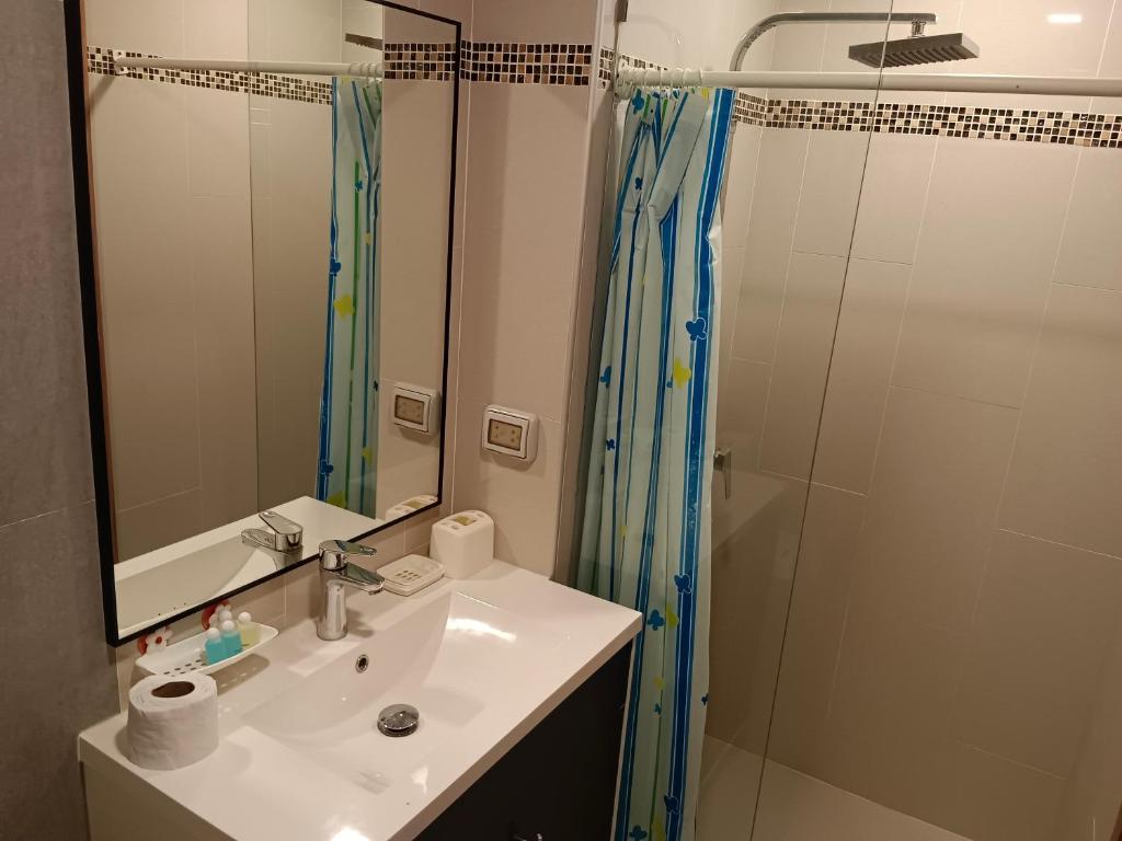 a bathroom with a sink and a shower at Laguna Beach Resort 3 Maldives in Jomtien Beach