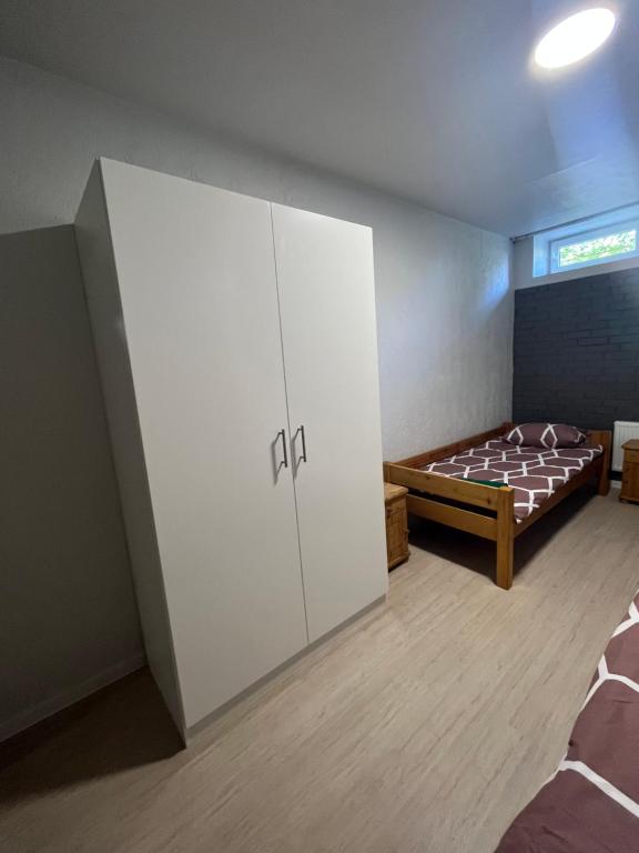Hostel Vytista - Apartment With Shared Bathroom
