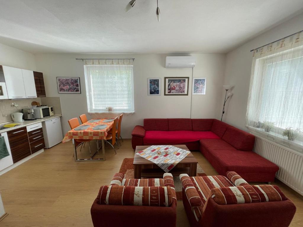 Kuchyň nebo kuchyňský kout v ubytování Apartmán IRIS Podhájska