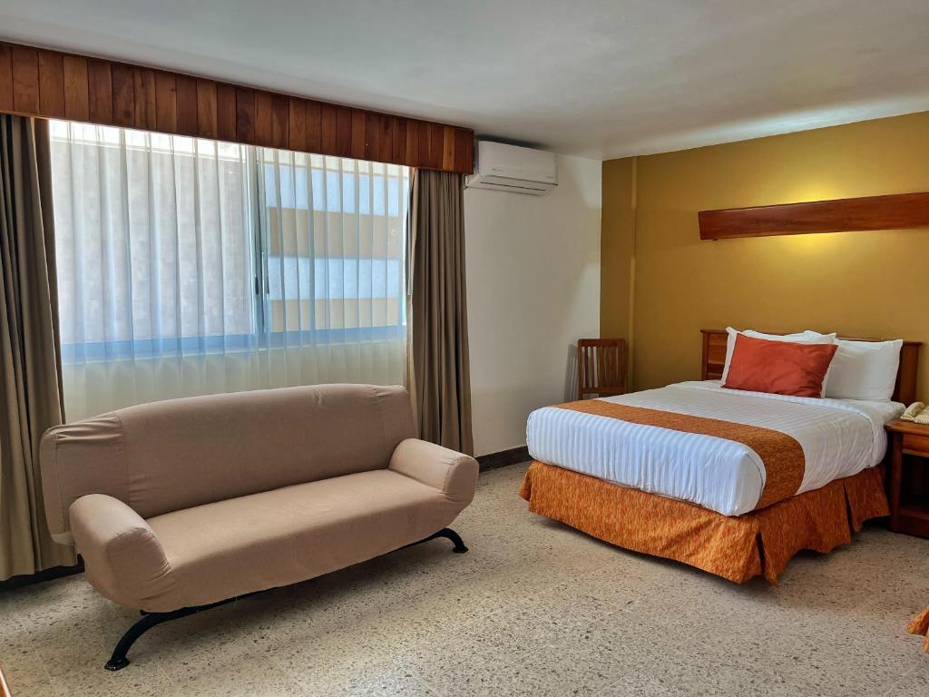 Postel nebo postele na pokoji v ubytování Best Western Riviera Tuxpan