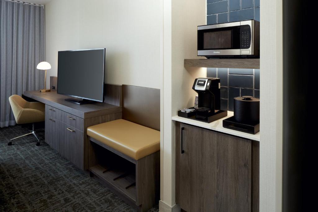 Hilton Garden Inn Montreal Midtown, Quebec, Canada - Resim 41