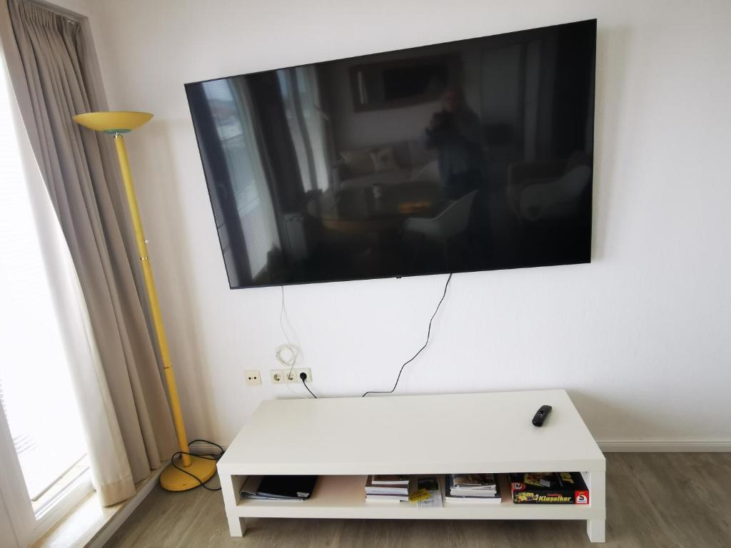 TV a/nebo společenská místnost v ubytování Kaiserhof auf Norderney