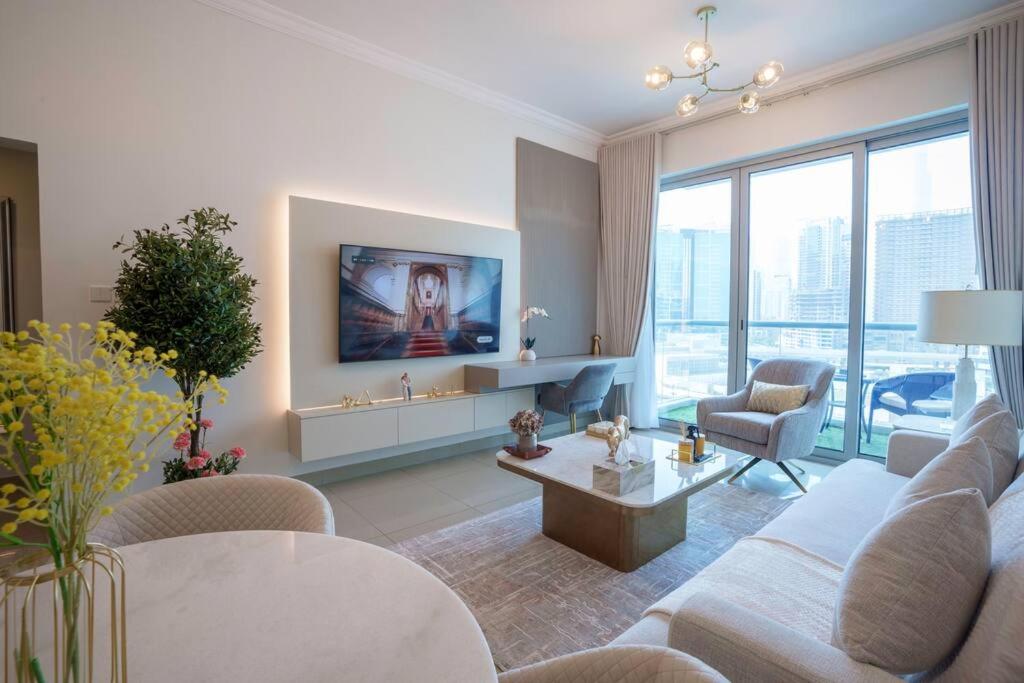 Posezení v ubytování Burj Khalifa view -Super Luxury holiday home - Center location