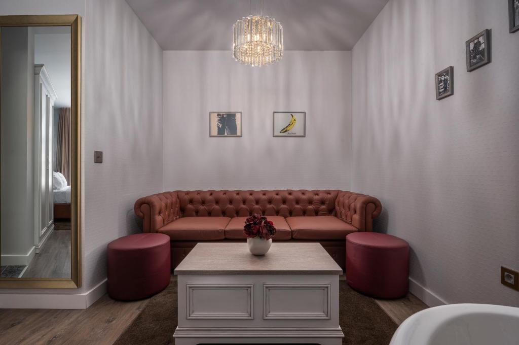 No 39 Svolou Suites - 3