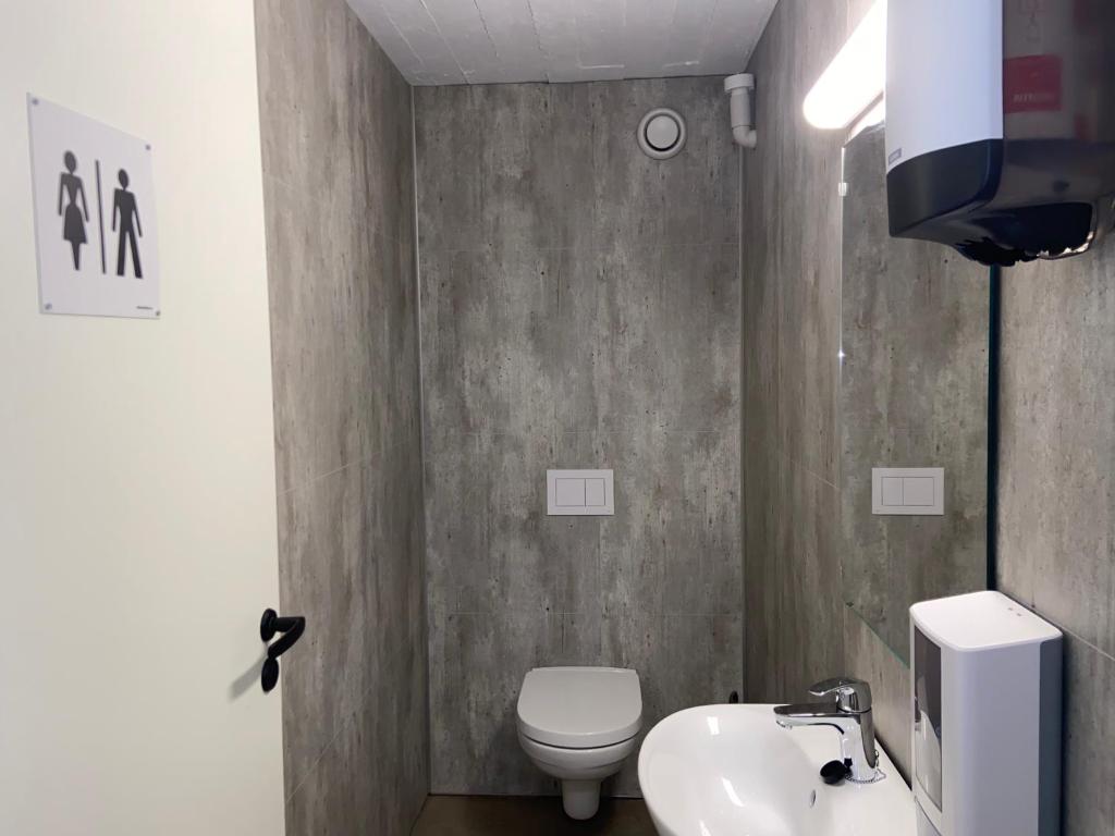 Koupelna v ubytování Winjum Hostel Stegastein
