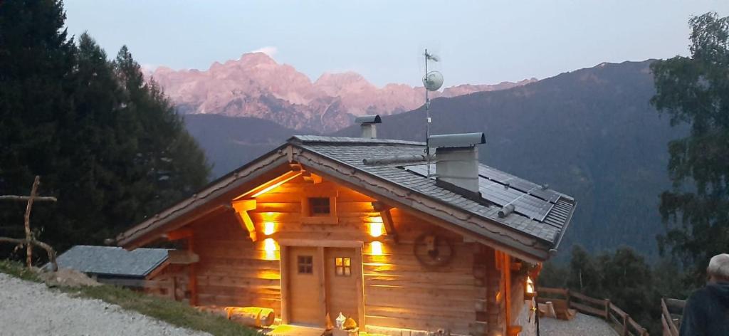 Nespecifikovaný výhled na hory nebo výhled na hory při pohledu z bed and breakfast