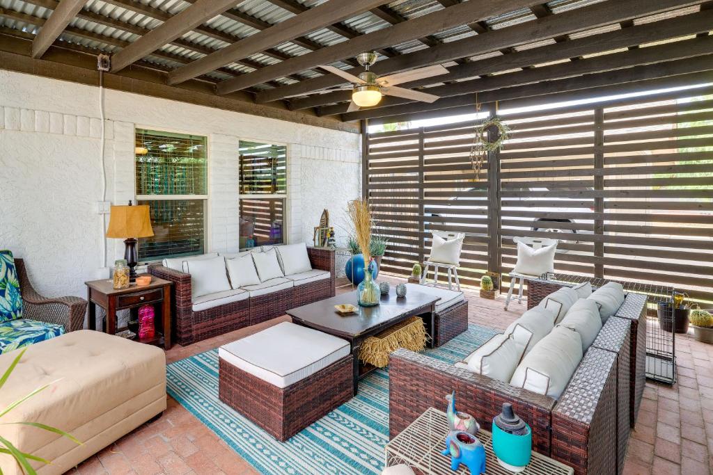 PetFriendly Phoenix Oasis with 3 Covered Patios!, Phoenix Updated 2024 Prices