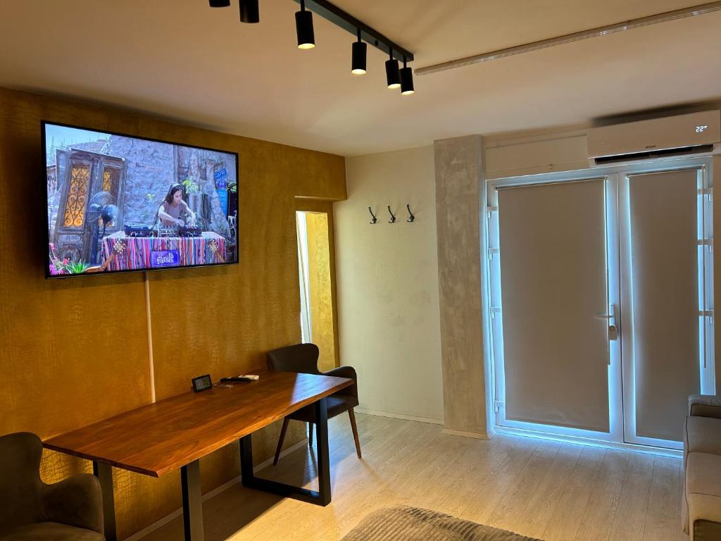 TV a/nebo společenská místnost v ubytování APARTMENT GAL