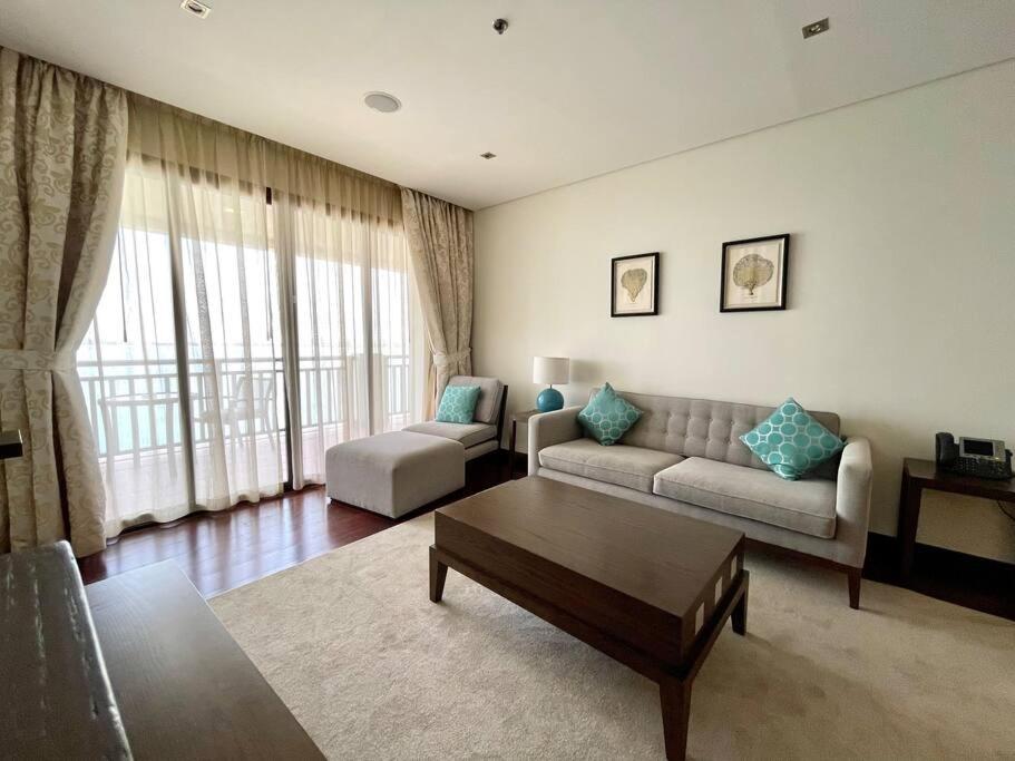 Fotografie z fotogalerie ubytování Dar Vacation - Spacious Seaview 2BR Apartment v Dubaji