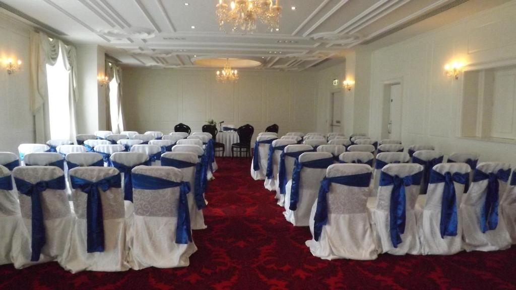 Rochestown Park Hotel & Leisure Centre - Resim 38