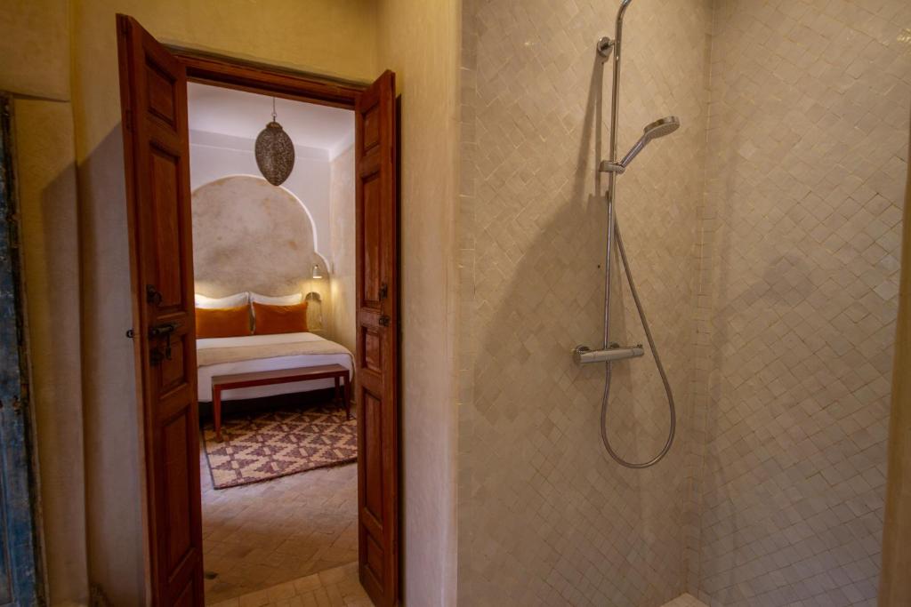 Koupelna v ubytování Riad Bab 54