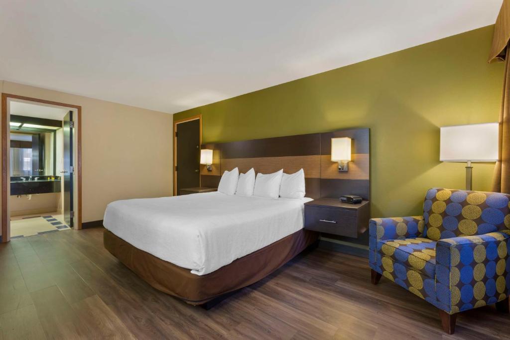 Best Western Plus University Inn photo