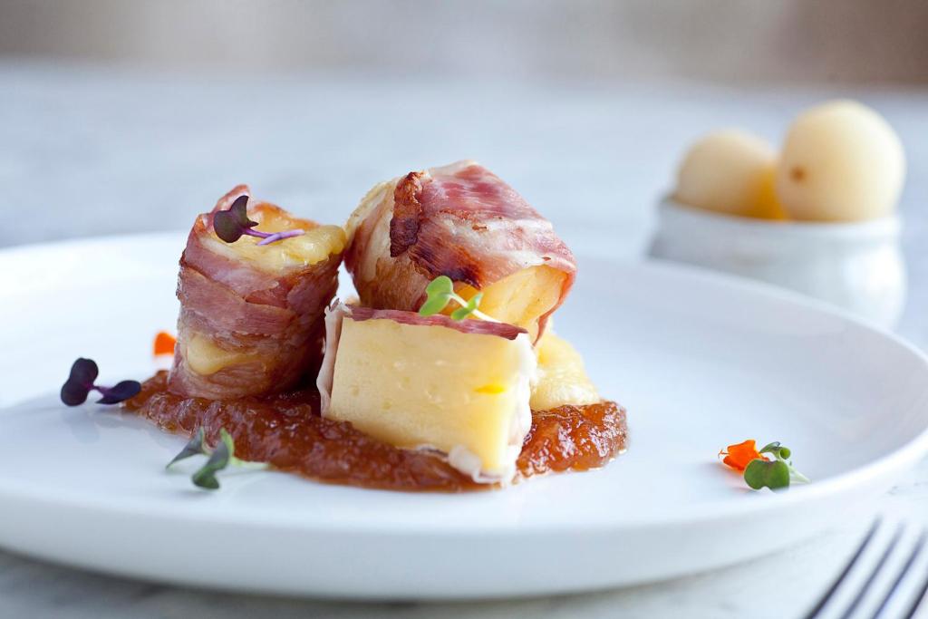 Crowne Plaza Surfers Paradise by IHG - Resim 19