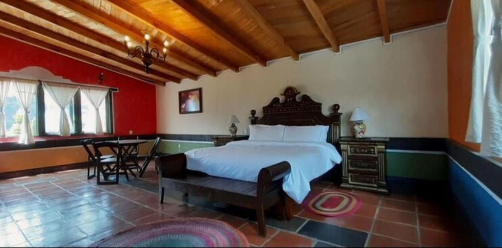 Postel nebo postele na pokoji v ubytování Villa Claus Inn