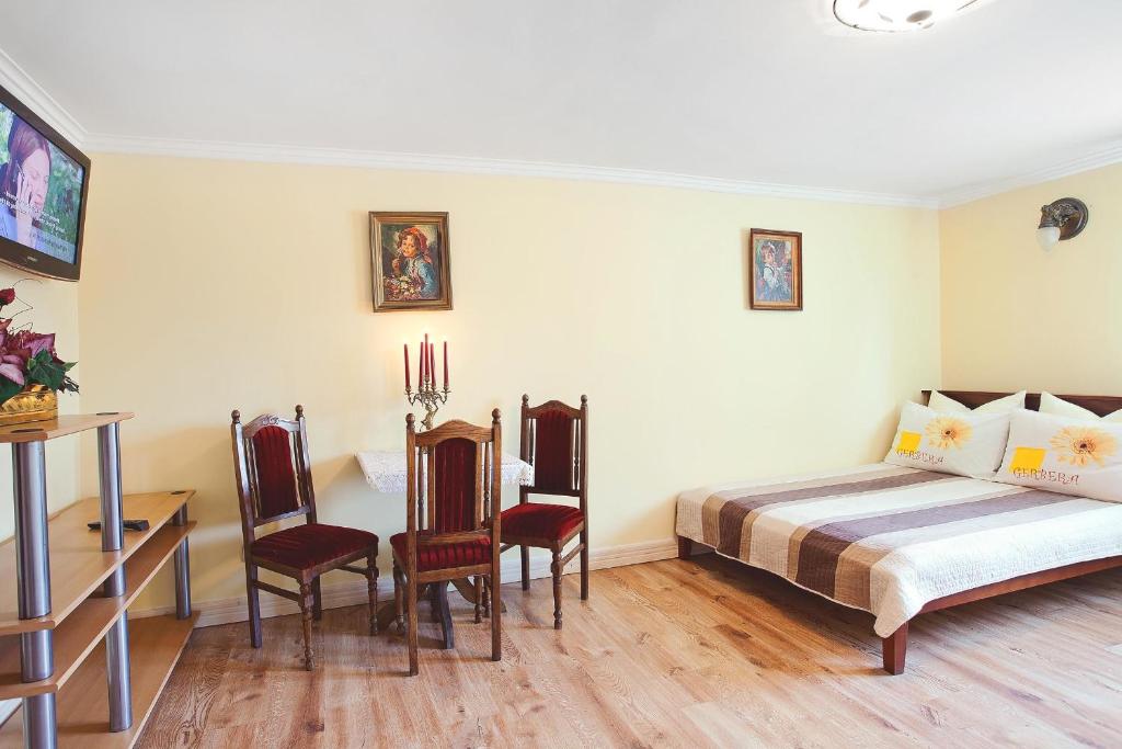 Pokoje Gościnne Gazda - Chambre Familiale Avec Salle De Bain Privée
