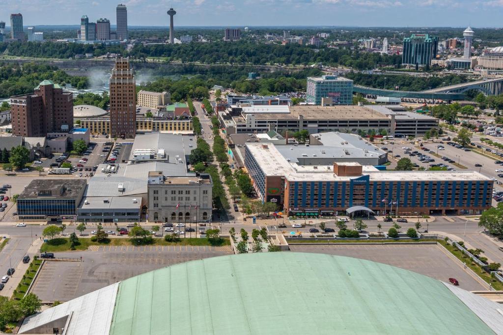 Nespecifikovaný výhled na destinaci Niagara Falls nebo výhled na město při pohledu z hotelu