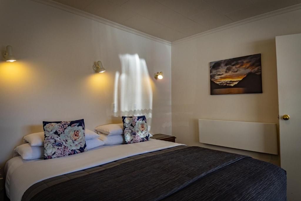 Amber Court Motel - Resim 33