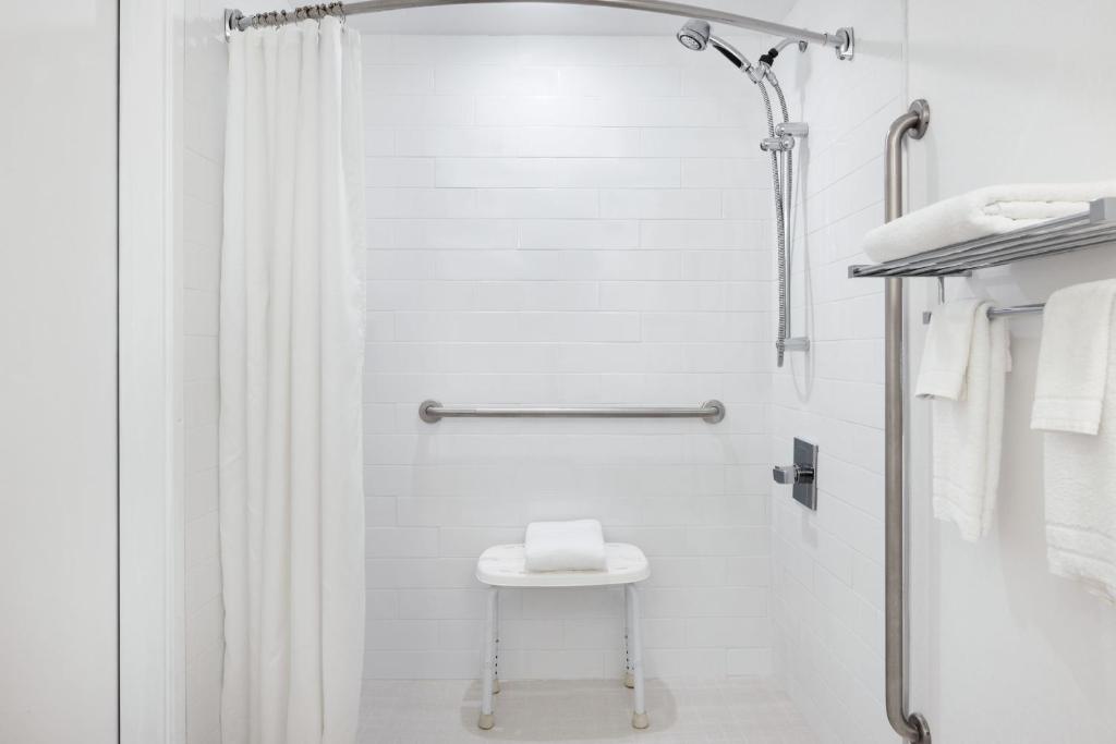 Four Points by Sheraton Edmonton South - Resim 42