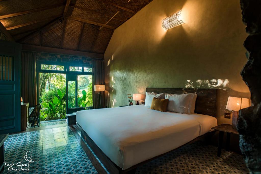 Tam Coc Garden Resort: Vị trí, đặc điểm, tiện ích, giá bán các hạng phòng & kinh nghiệm đặt phòng