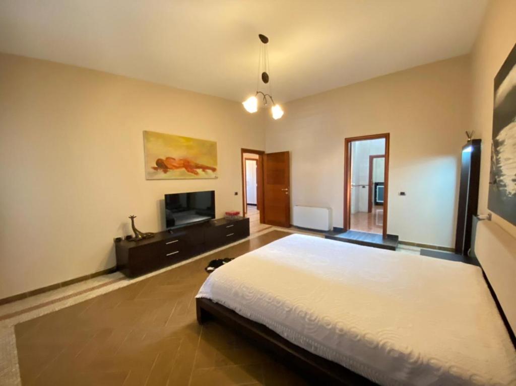 Entire penthouse Air Albania Stadium - Imazhi 9
