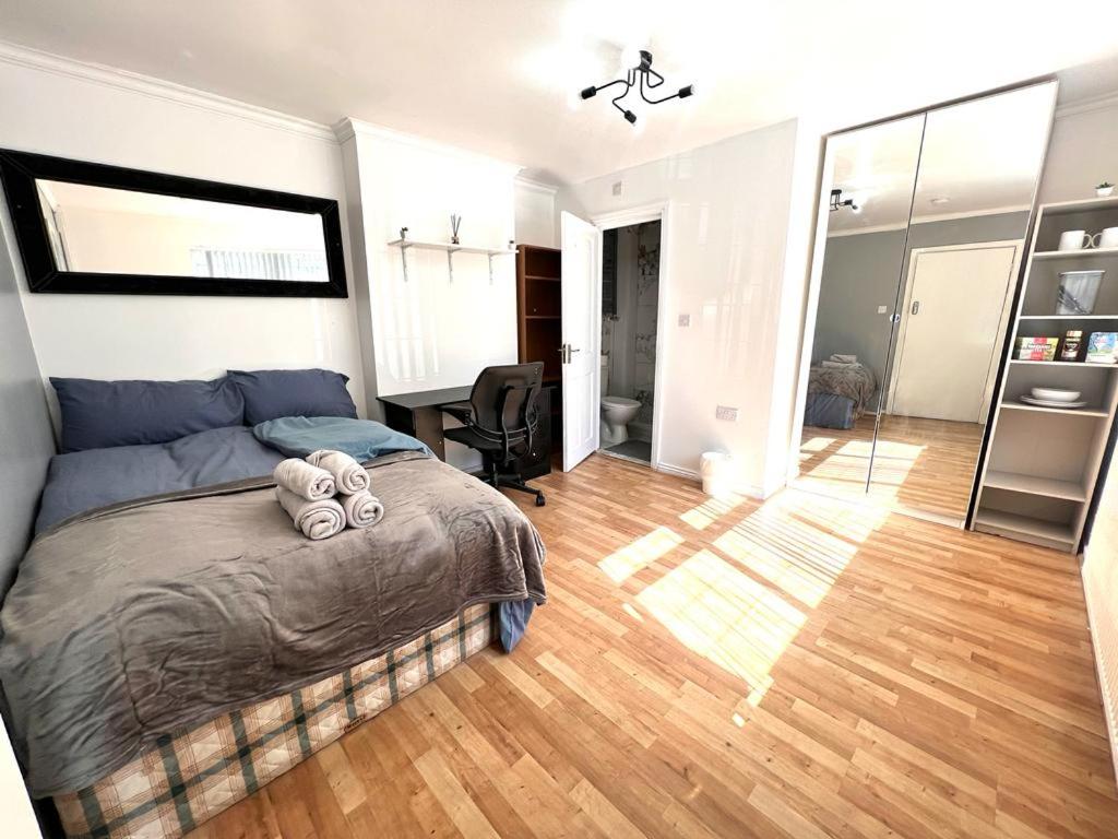 Ensuite Room Platinum 1 Harborne - Quinton Road