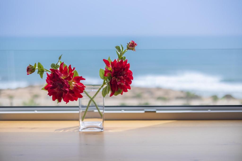 A general sea view or a sea view taken from Az apartmant
