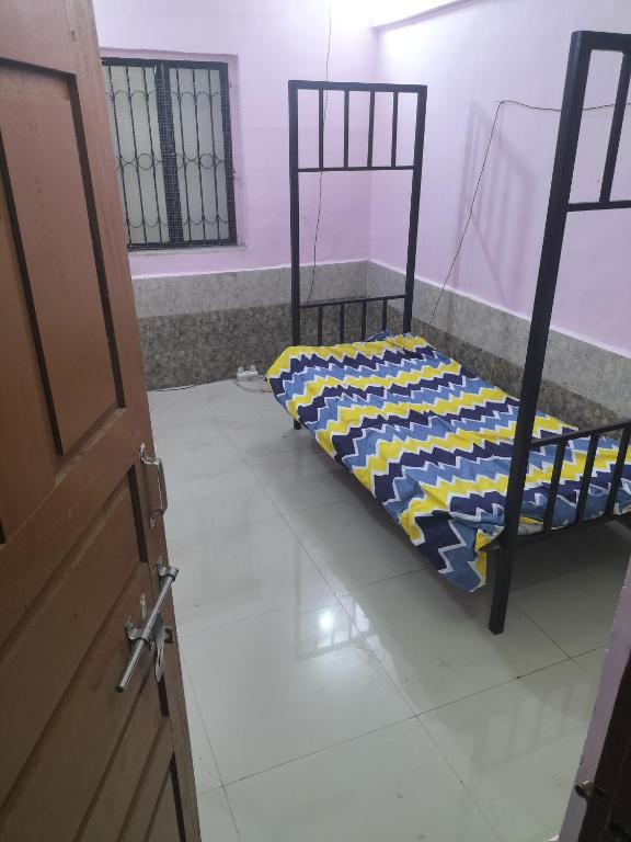 Single personal room sharing Kalyan railway station
