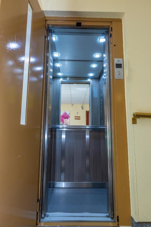 Hotel Sir Gara de Nord - Resim 8