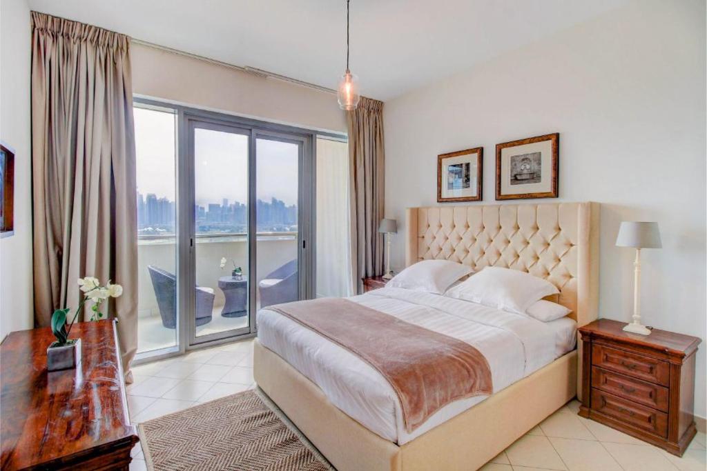 1 Bed with Golf Course View at Golf Towers in The Views by PK Properties Dubai (updated prices