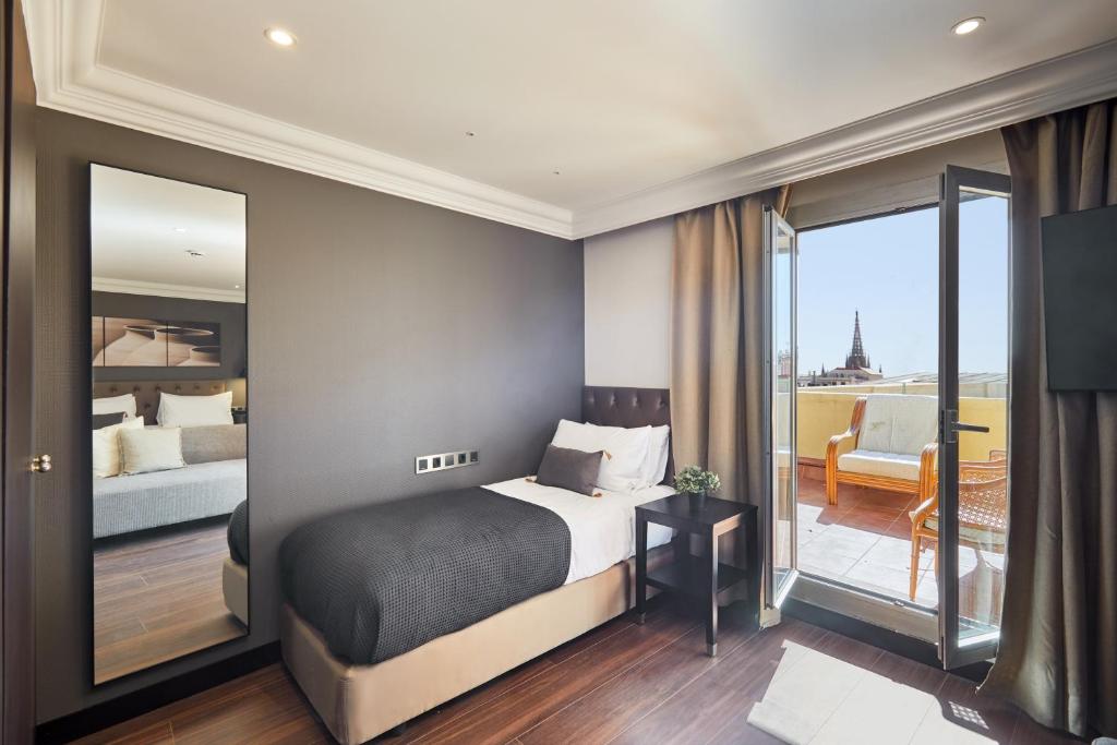 Hotel Cortes Rambla - Resim 41