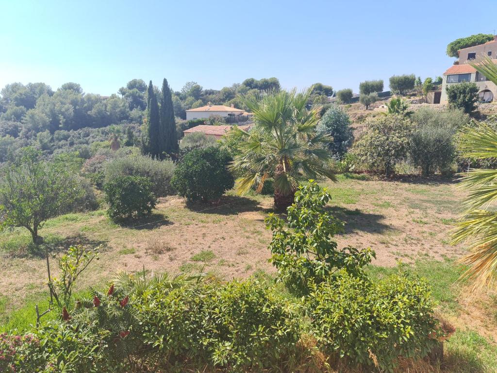 Appartement Alpes Maritimes - Apartment With Garden View