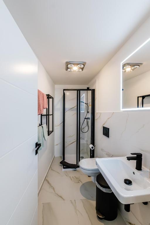 VV hotel & apartments - Resim 42