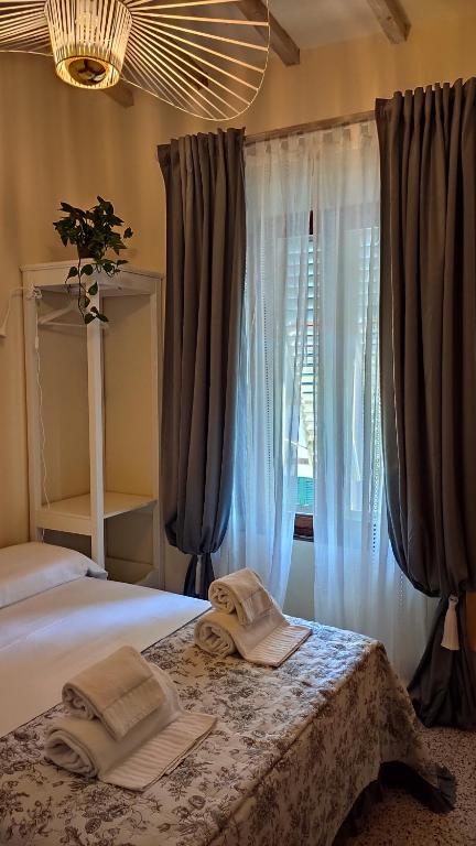 Residenza d'Epoca CAVALIERE - Romantic Rooms - Camera Doppia Economica