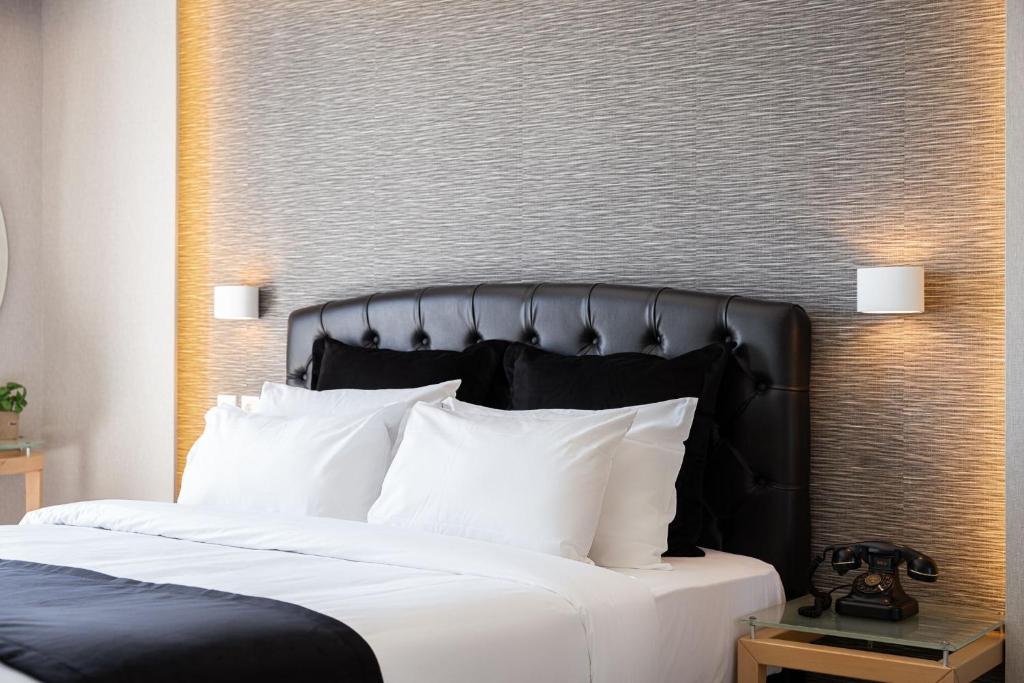 Kreoli Suites Glyfada - Resim 18