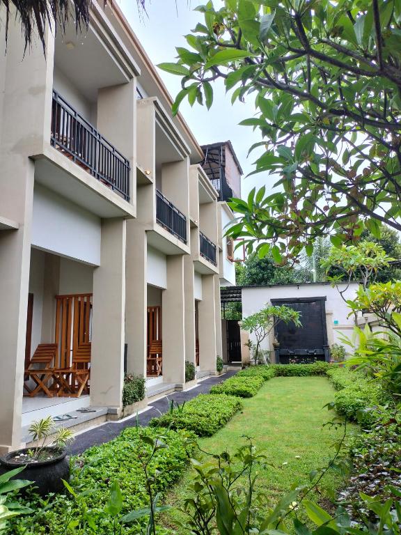 Zahrada ubytování Semilir Inn Senggigi
