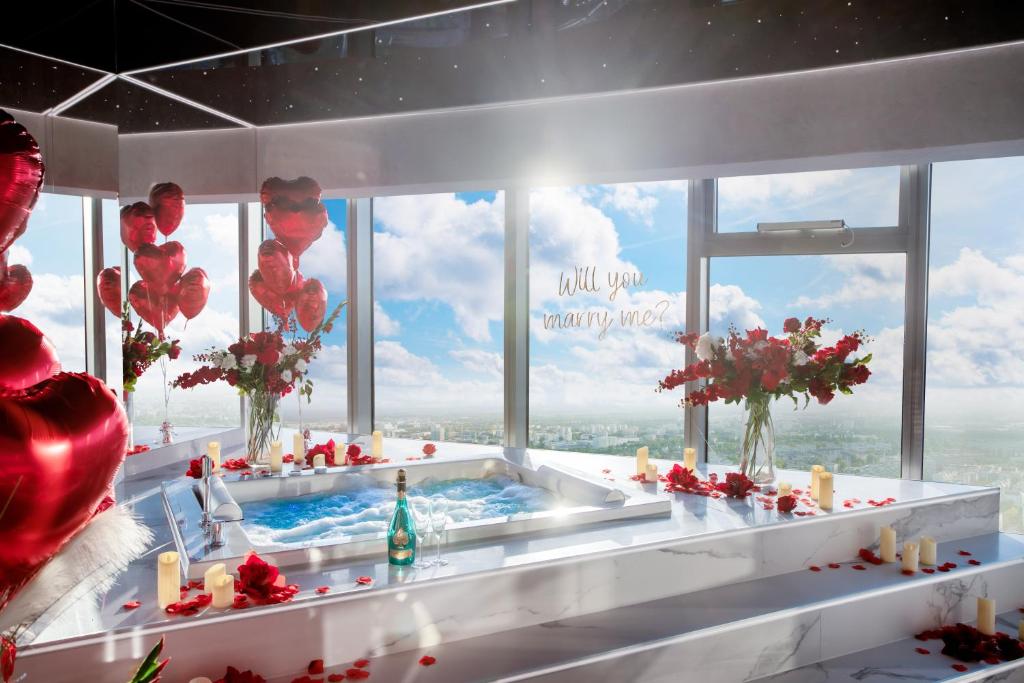 Apartamenty Sky Tower z Wanna Przy Oknie - Penthouse Apartment With Jacuzzi