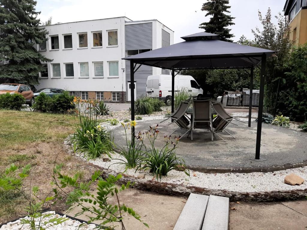 Zahrada ubytování Bordó apartmán A4 v Chomutově