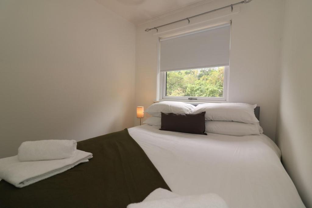 Llit o llits en una habitaci&oacute; de Signature - Culzean House