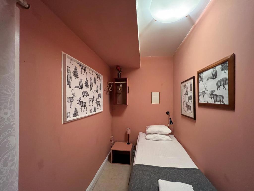 Postel nebo postele na pokoji v ubytování Reimersholme Hotel
