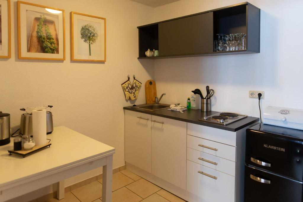 Café Burgstraße - 11