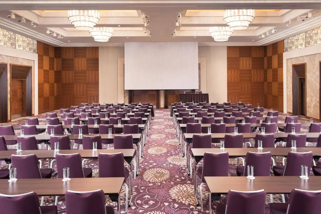 Sheraton Bratislava Hotel - Resim 45