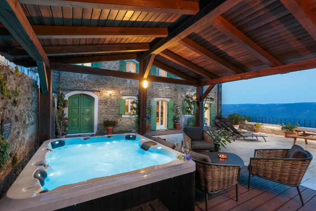 Casa Histria - Villa De Trois Chambres