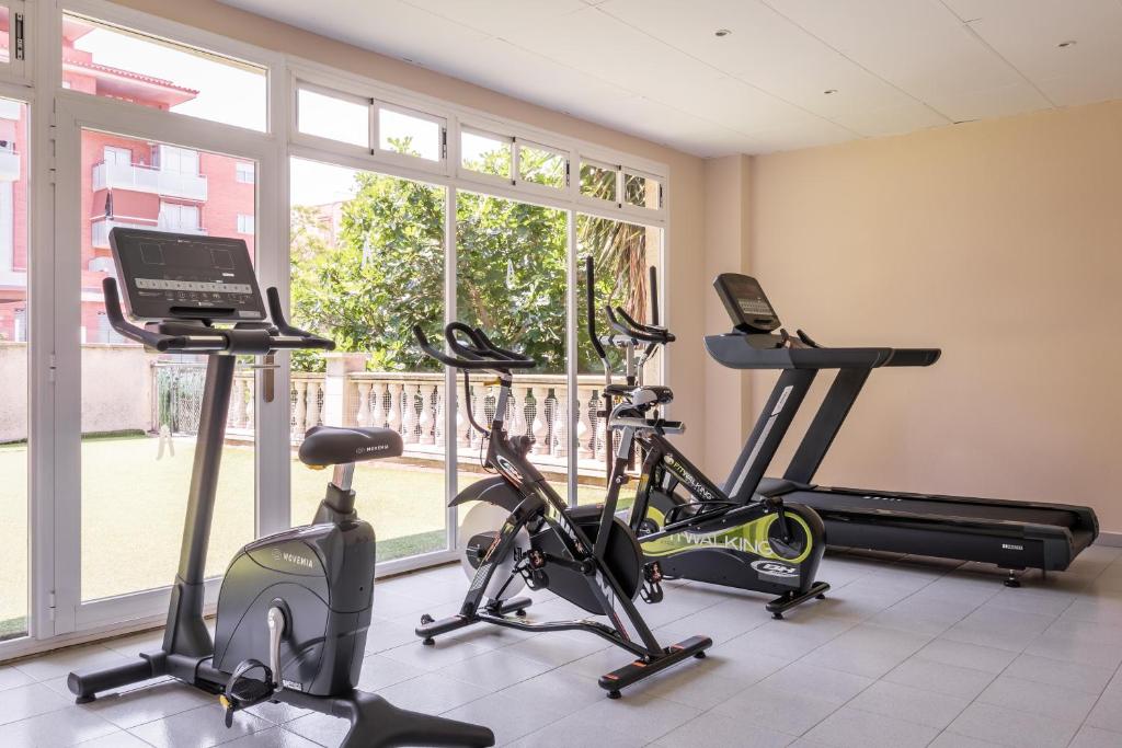 The fitness centre and/or fitness facilities at ALEGRIA Maripins