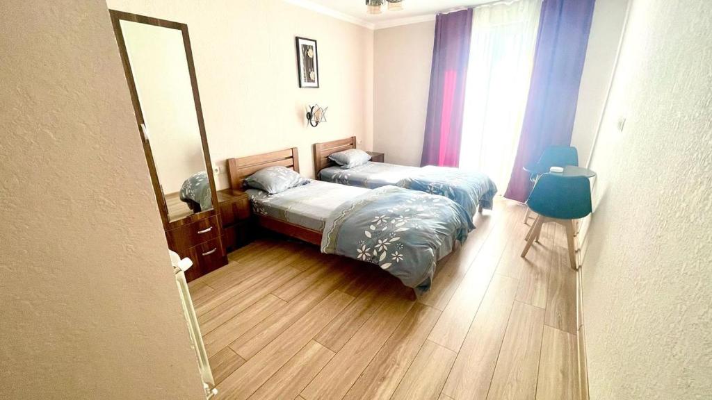 bismillah hotel and restaurent - Habitación Gemela Estándar Con Baño Compartido