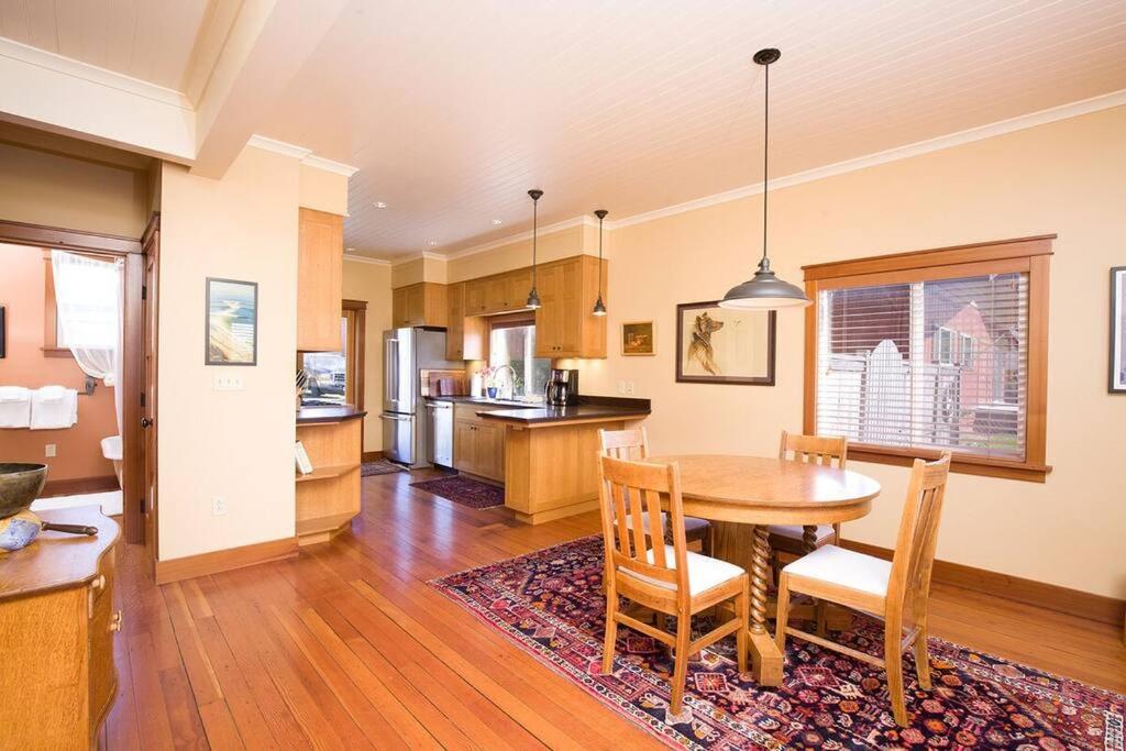 New Listing! Blue Lake Village Living, Blue Lake Updated 2024 Prices