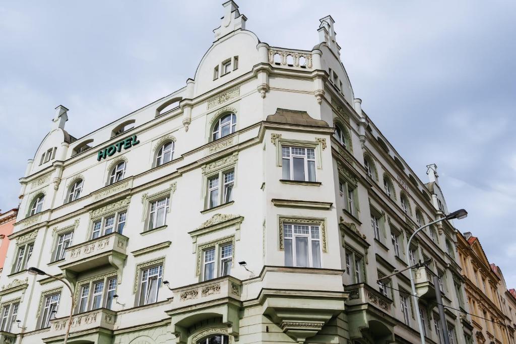 Budova, kde se hotel nachází