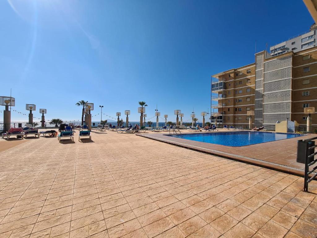 Bazén v ubytování Apartamento Santa Margarita IF Benidorm nebo v jeho okolí