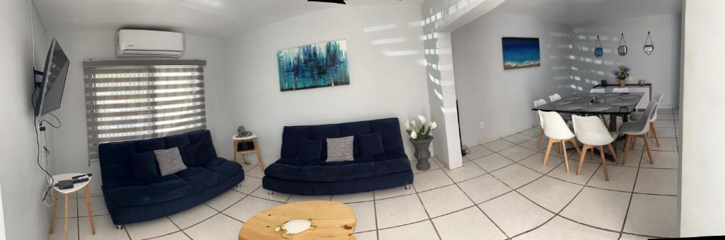 Dpto CASA BRISA! a 600 metros de Playa&Malecon! Alberca! - Two-Bedroom Suite